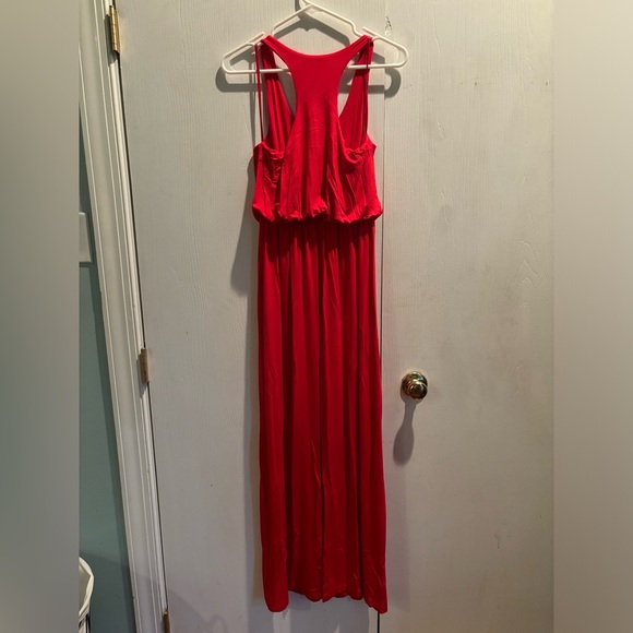 Red Sleeveless Maxi Dress - Picture 2 of 3